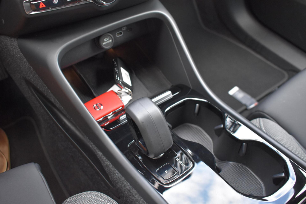 Volvo XC40 (R916BT) met abonnement