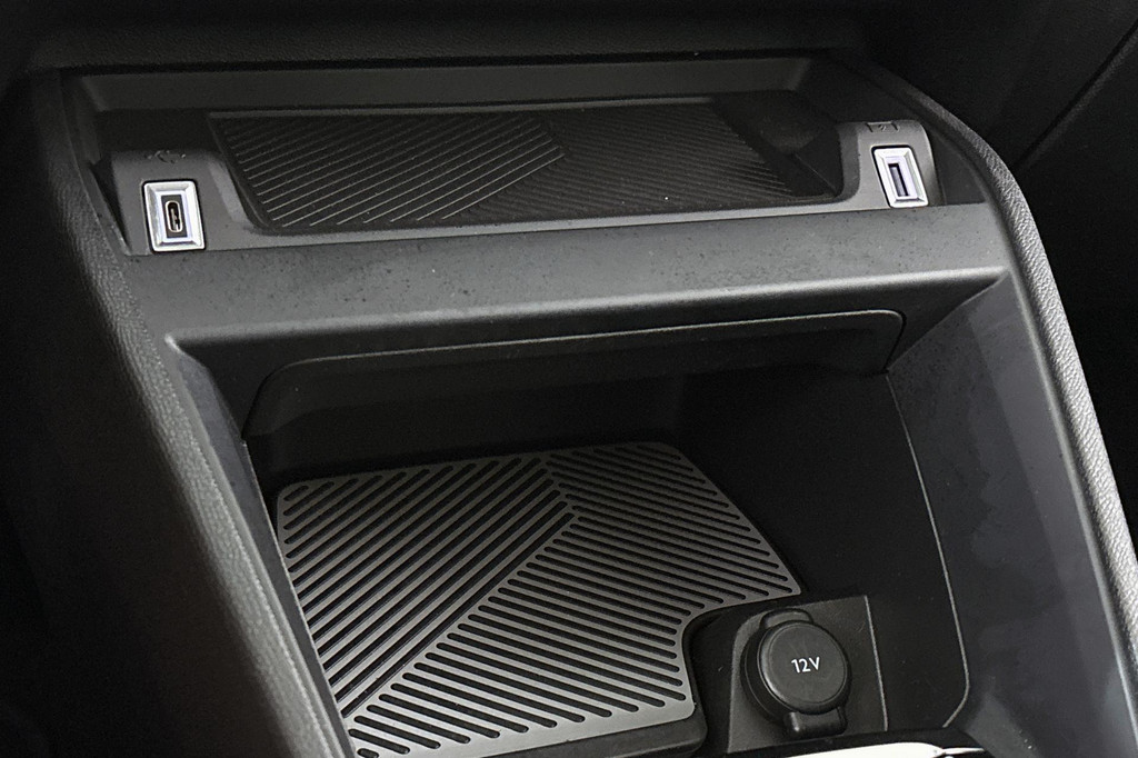Citroën Ë-C4 (X699TZ) met abonnement