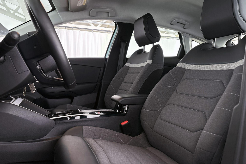 Citroën Ë-C4 (X699TZ) met abonnement