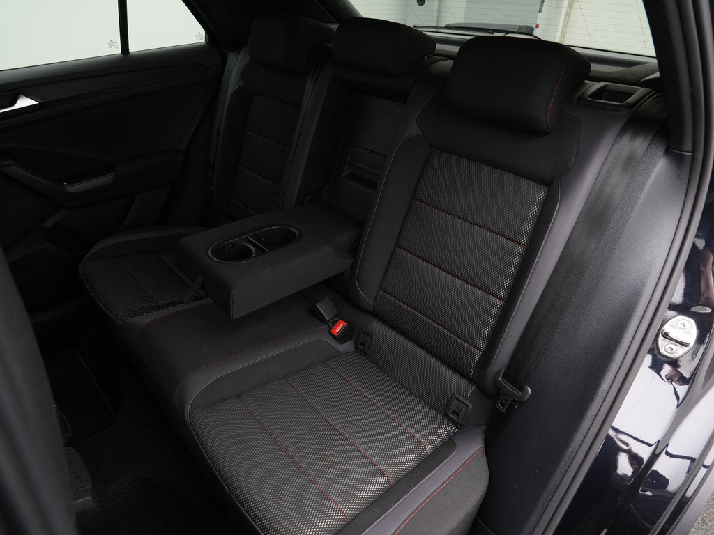 Volkswagen T-Roc (KPJ33N) met abonnement