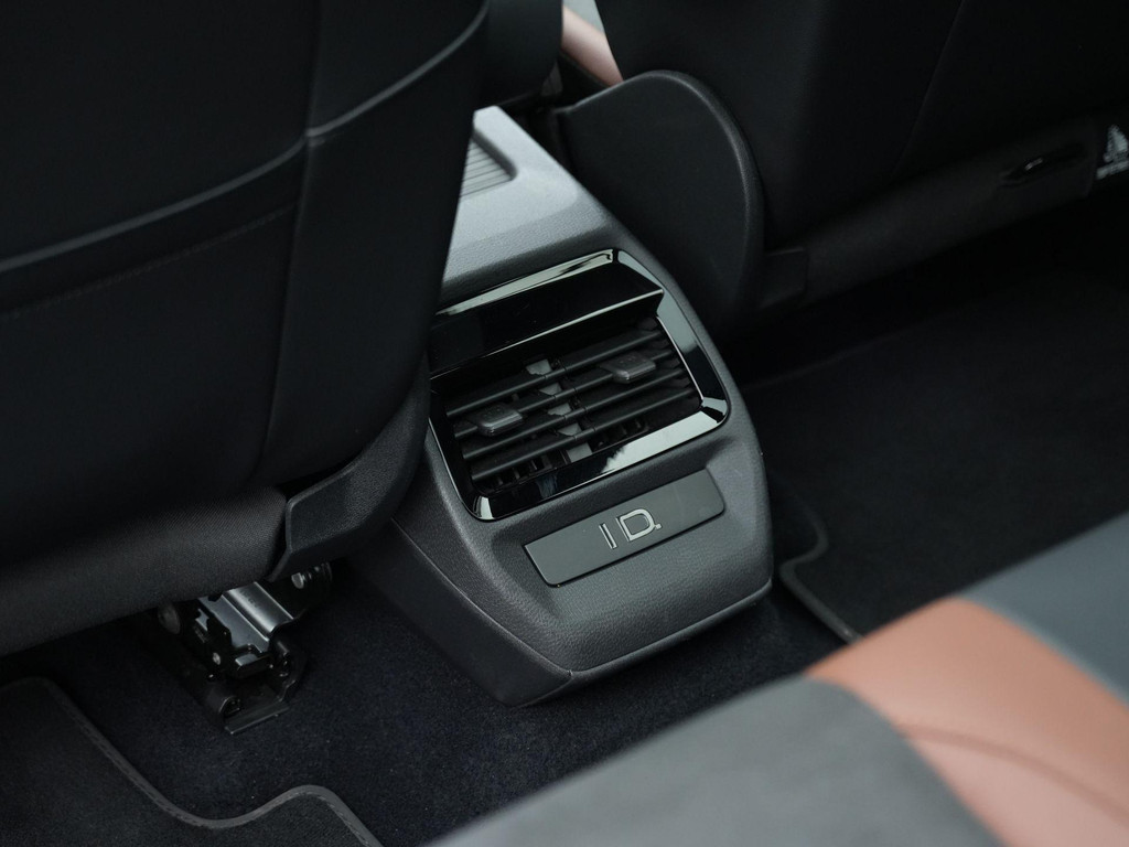 Volkswagen ID.4 (KSG42G) met abonnement