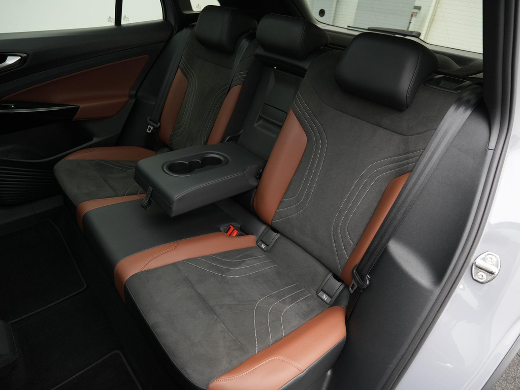 Volkswagen ID.4 (KSG42G) met abonnement
