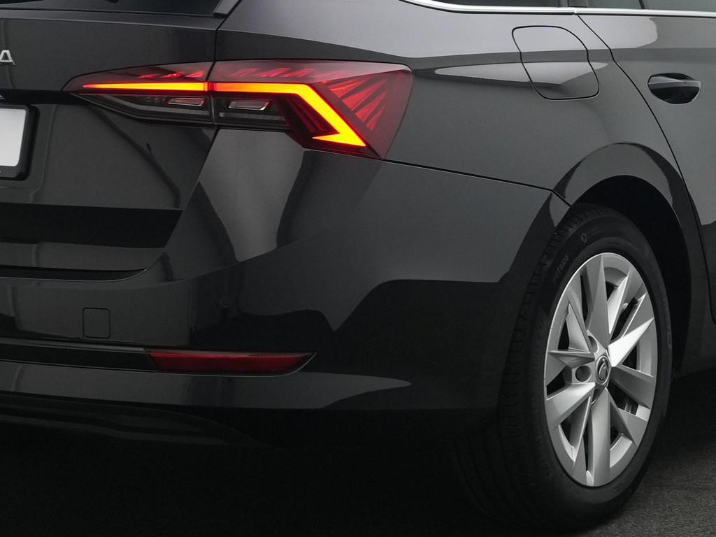 ŠKODA Octavia (J795BL) met abonnement