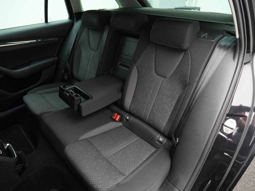 ŠKODA Octavia (J795BL) met abonnement