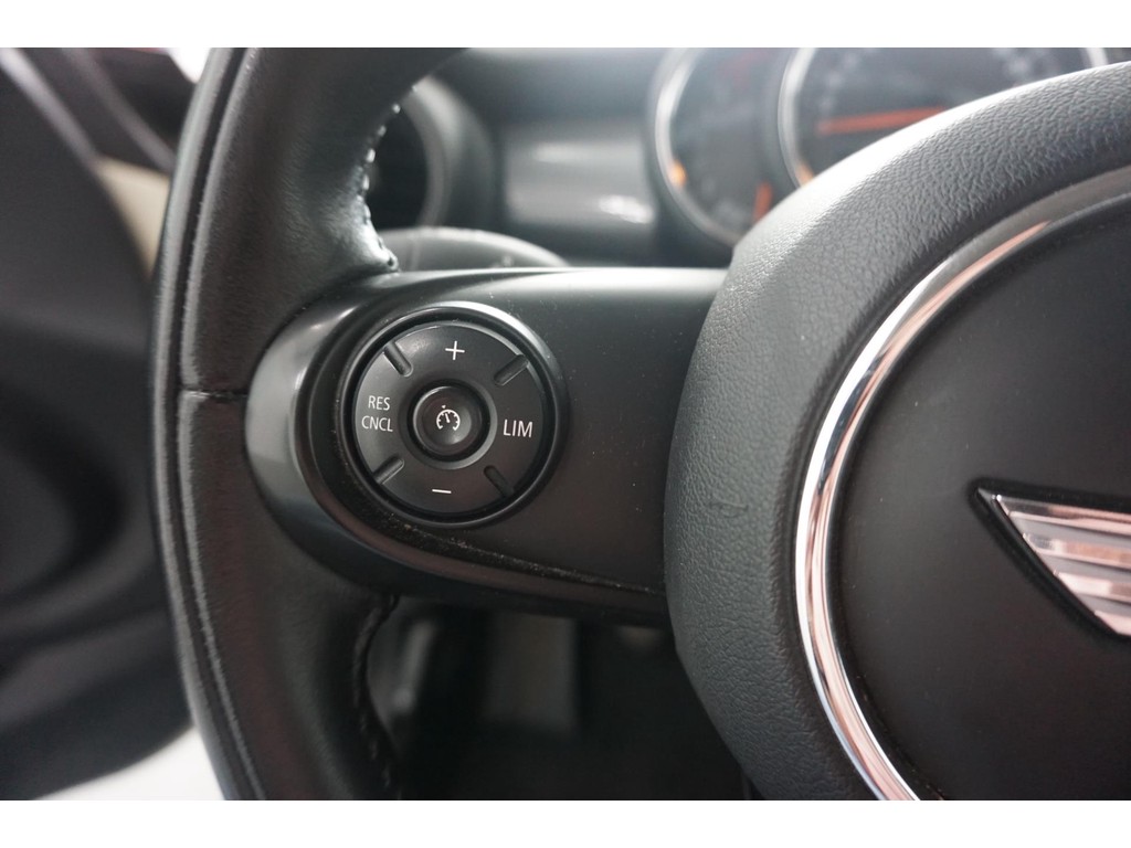 MINI Mini (SB258R) met abonnement