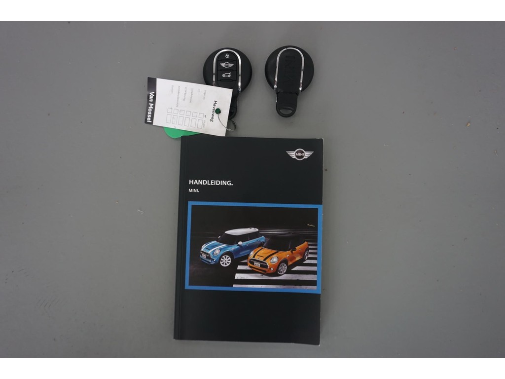 MINI Mini (SB258R) met abonnement