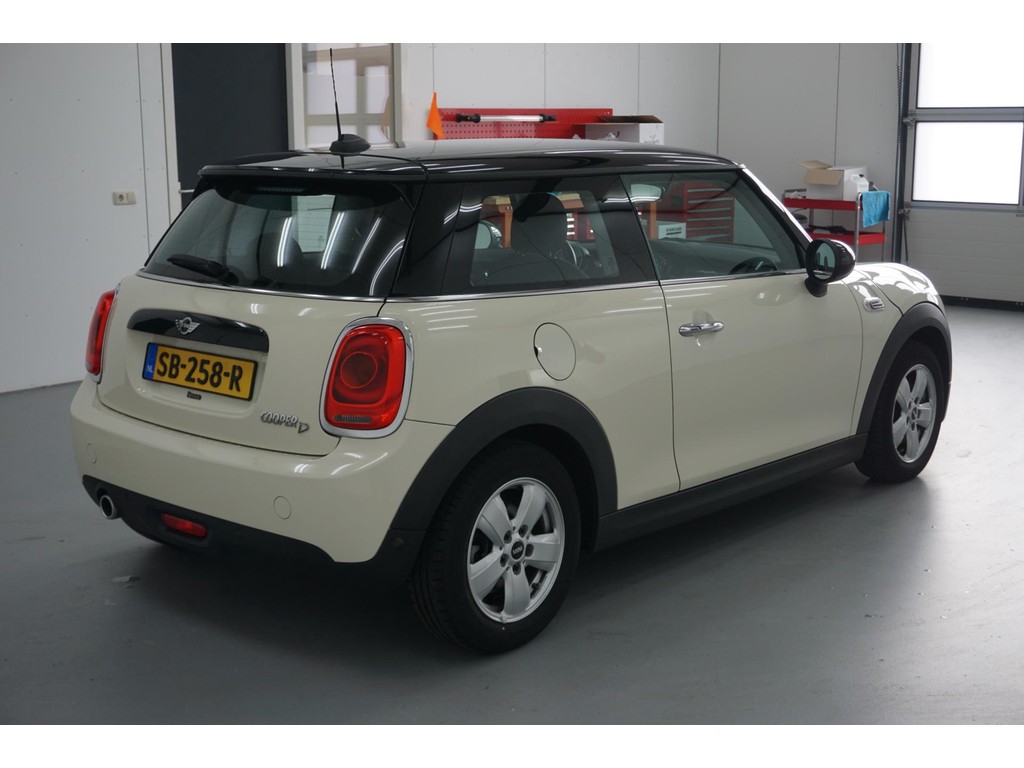 MINI Mini (SB258R) met abonnement