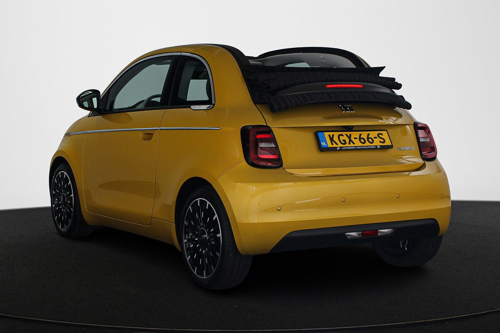 Fiat 500C (KGX66S) met abonnement