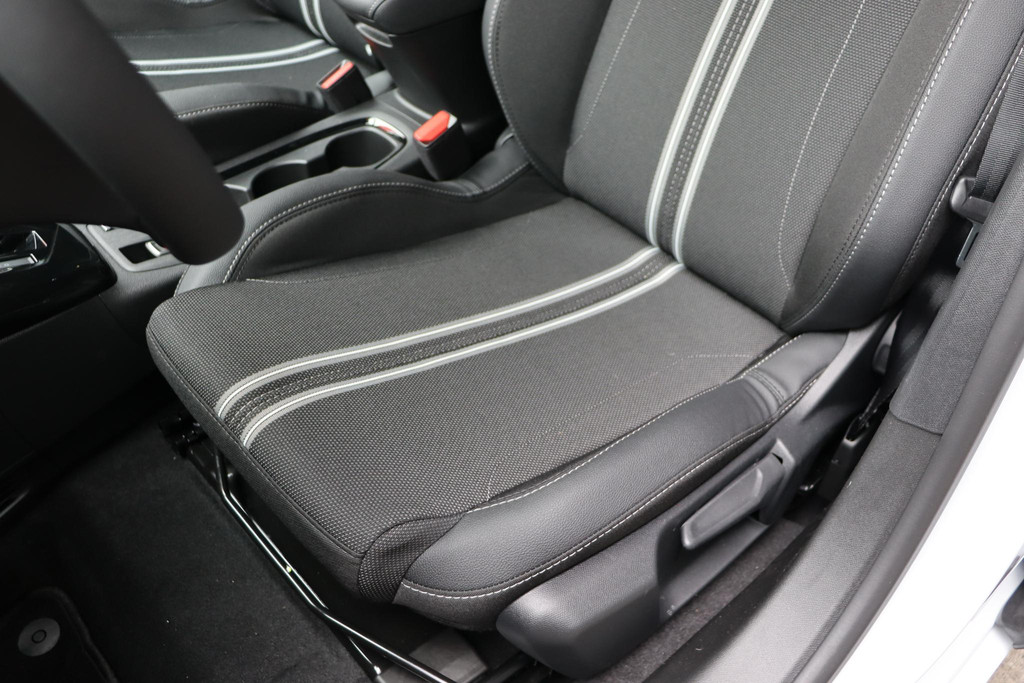 Opel Corsa (KGX77R) met abonnement