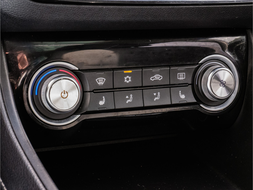 MG ZS-EV (K888JB) met abonnement