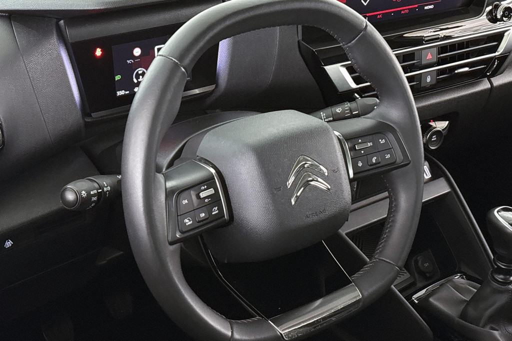 Citroën C4 (N996BZ) met abonnement