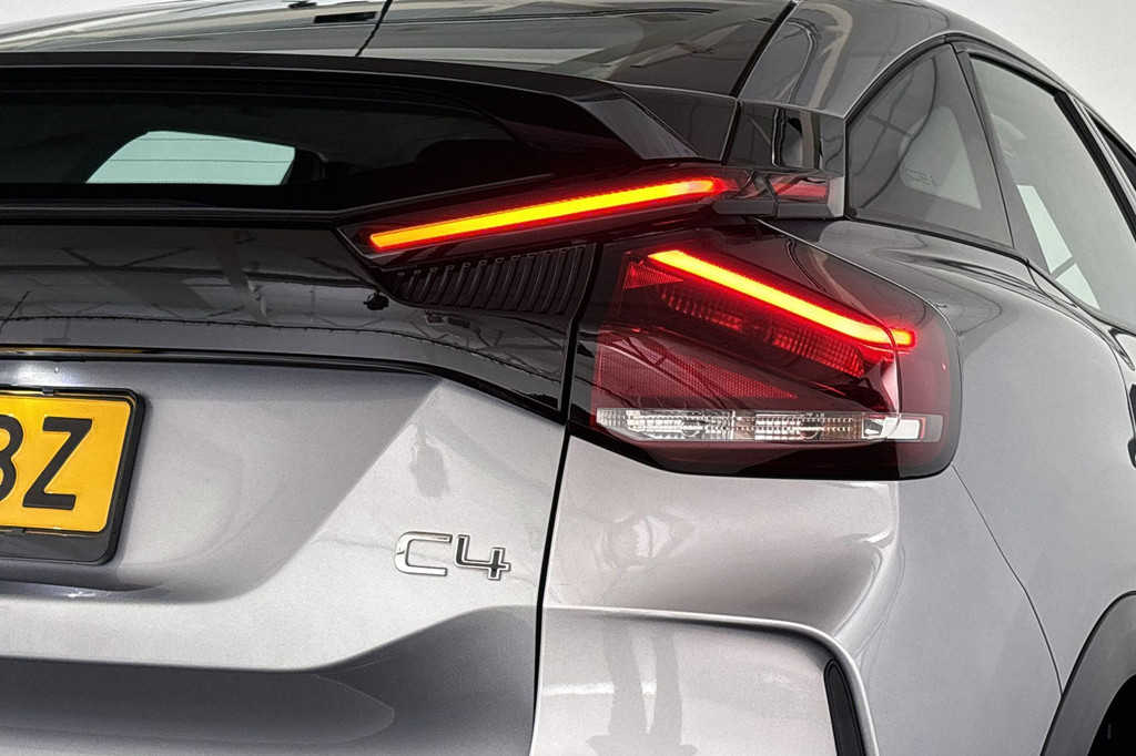 Citroën C4 (N996BZ) met abonnement