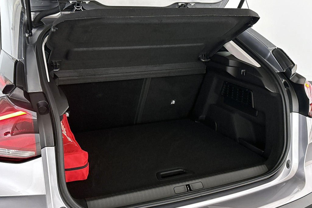 Citroën C4 (N996BZ) met abonnement