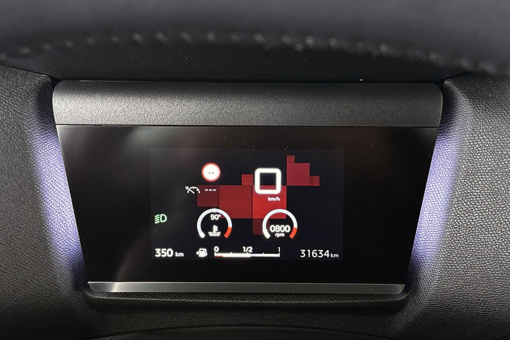 Citroën C4 (N996BZ) met abonnement