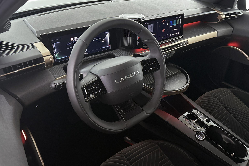Lancia Ypsilon (HRH46H) met abonnement