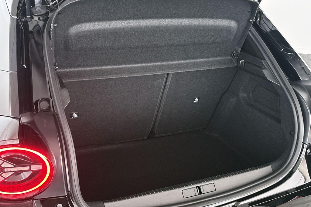Lancia Ypsilon (HRH46H) met abonnement