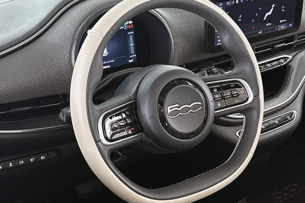 Fiat 500C (KKT26P) met abonnement