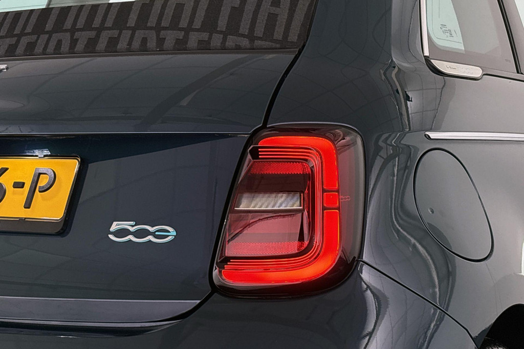 Fiat 500C (KKT26P) met abonnement