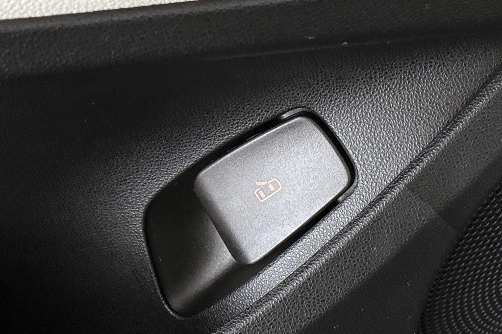 Fiat 500C (KKT26P) met abonnement