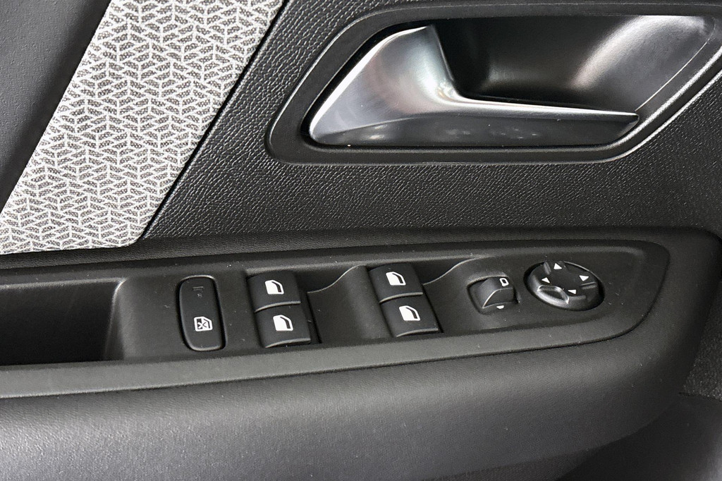 Citroën Ë-C4 (Z308FR) met abonnement