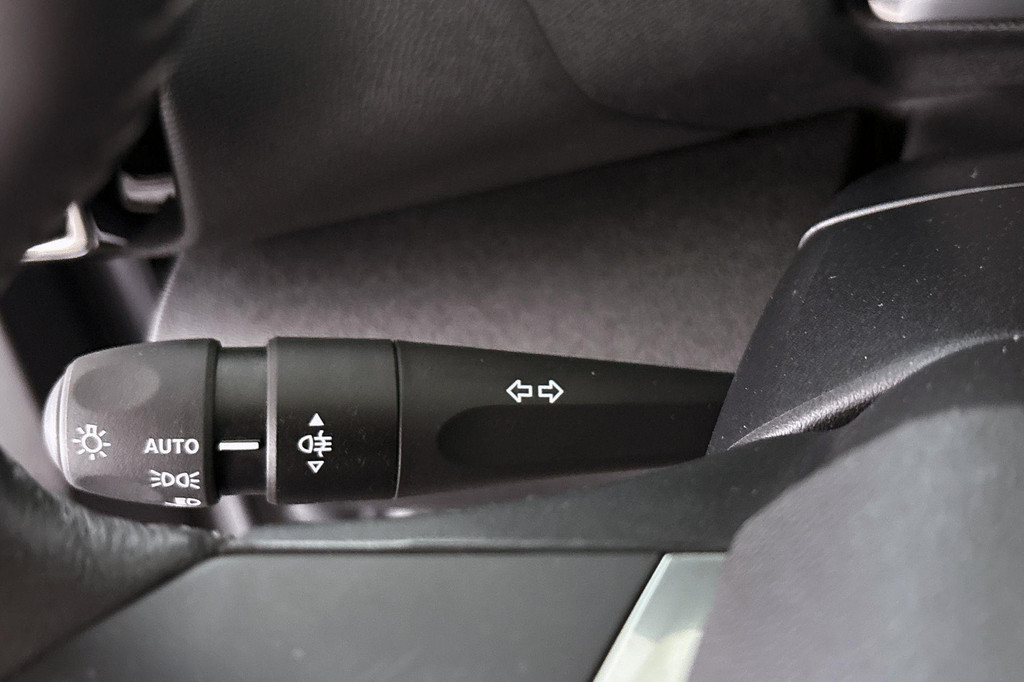 Citroën Ë-C4 (Z308FR) met abonnement