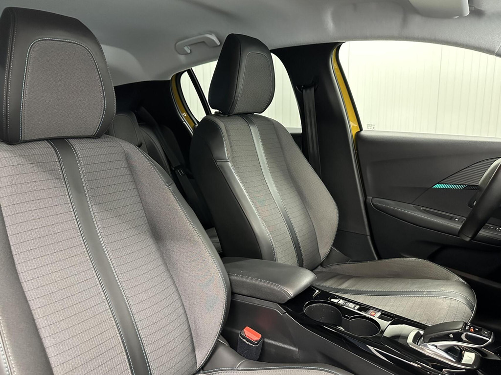 Peugeot e-208 (L028RN) met abonnement