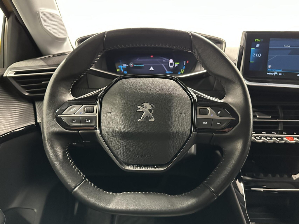 Peugeot e-208 (L028RN) met abonnement