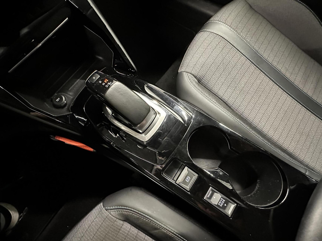 Peugeot e-208 (L028RN) met abonnement