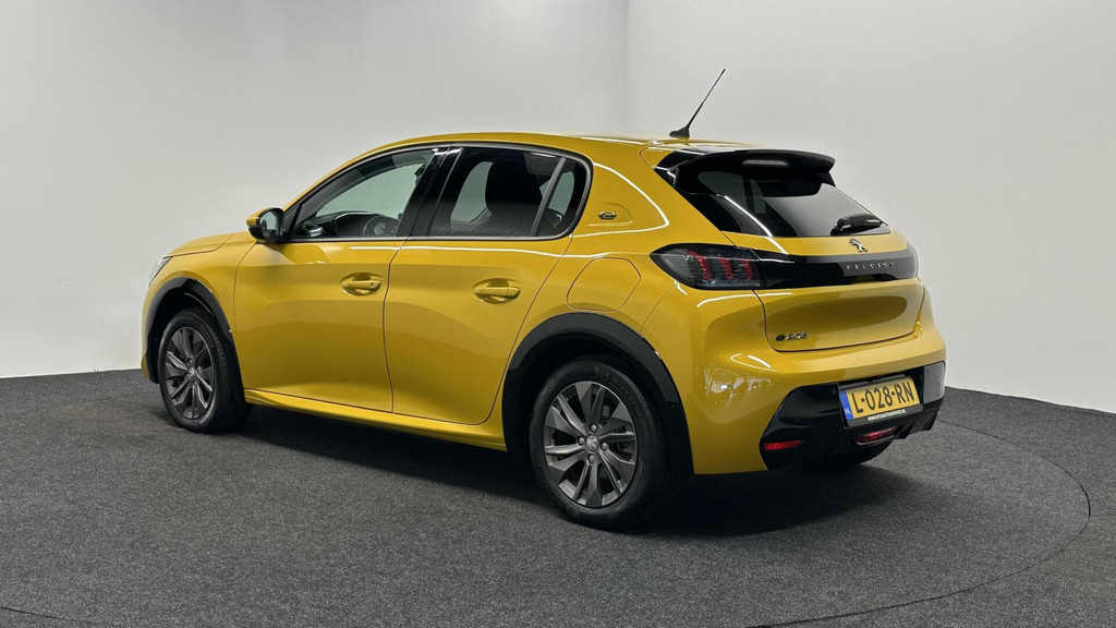 Peugeot e-208 (L028RN) met abonnement