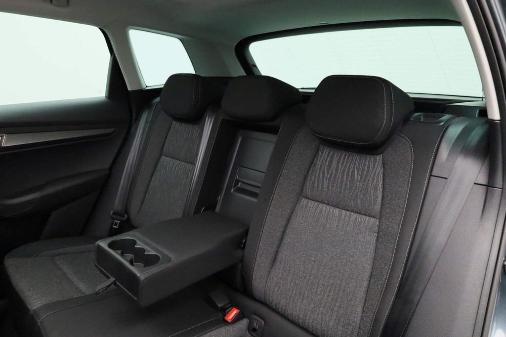 ŠKODA Karoq (S352HX) met abonnement