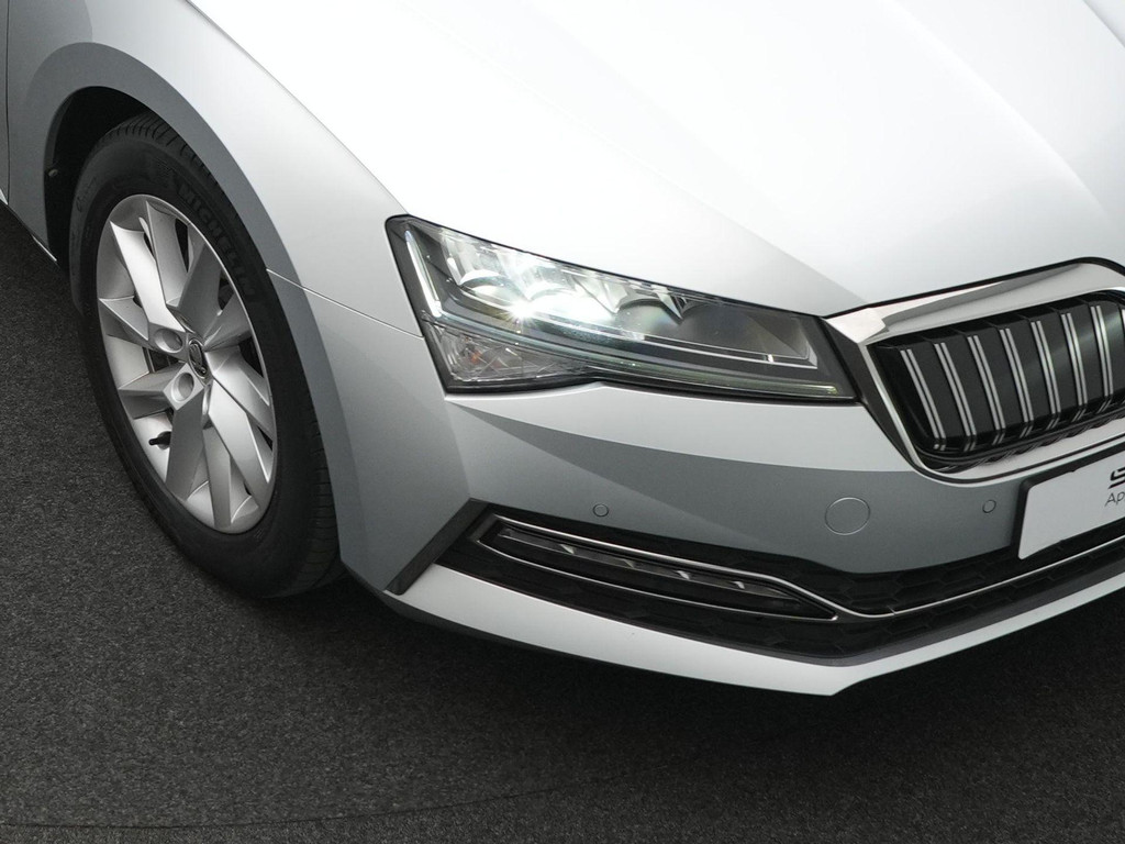 ŠKODA Superb (KRT17J) met abonnement