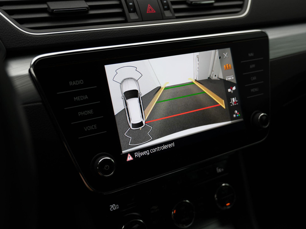 ŠKODA Superb (KRT17J) met abonnement