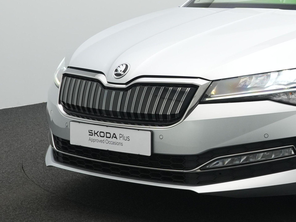 ŠKODA Superb (KRT17J) met abonnement