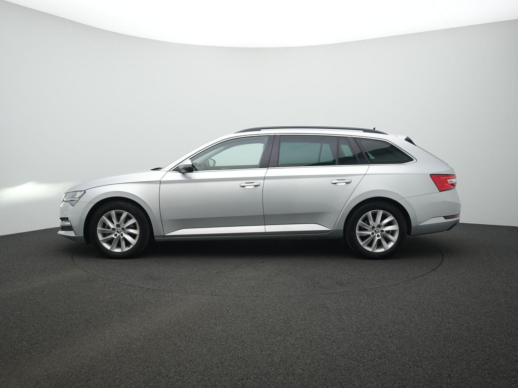 ŠKODA Superb (KRT17J) met abonnement