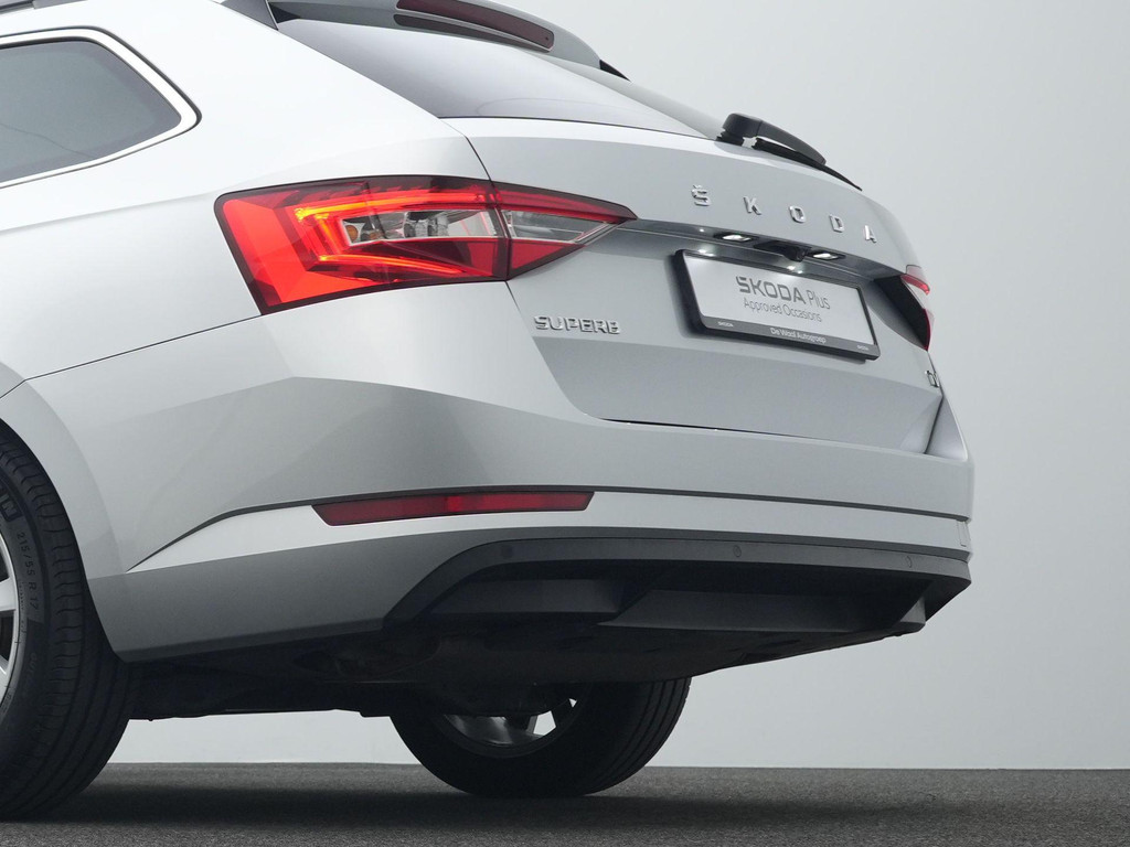 ŠKODA Superb (KRT17J) met abonnement