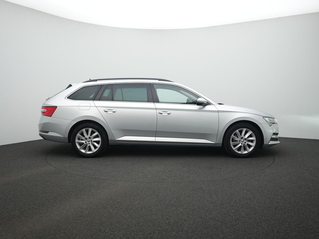 ŠKODA Superb (KRT17J) met abonnement