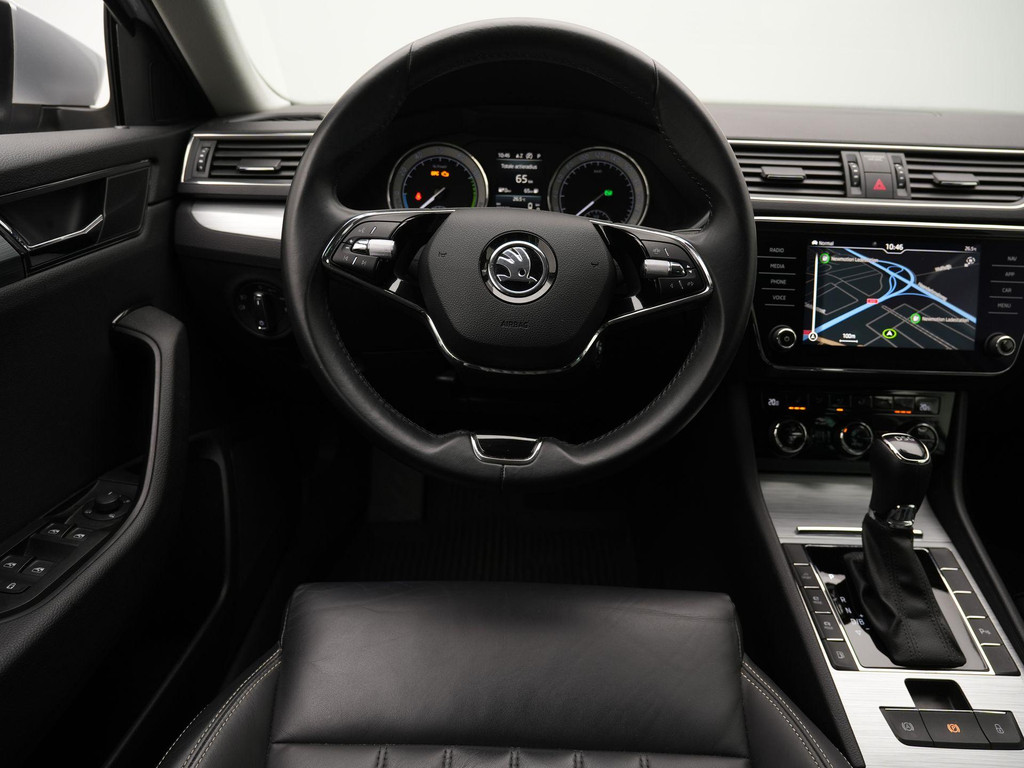 ŠKODA Superb (KRT17J) met abonnement