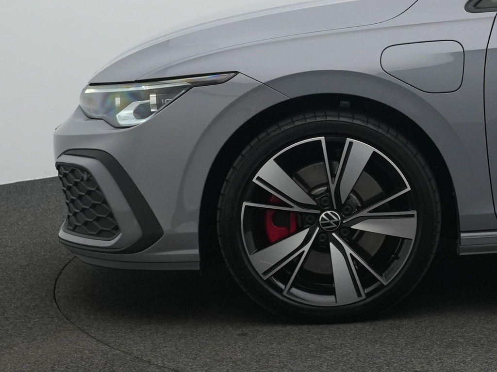 Volkswagen Golf GTE (KRP61N) met abonnement