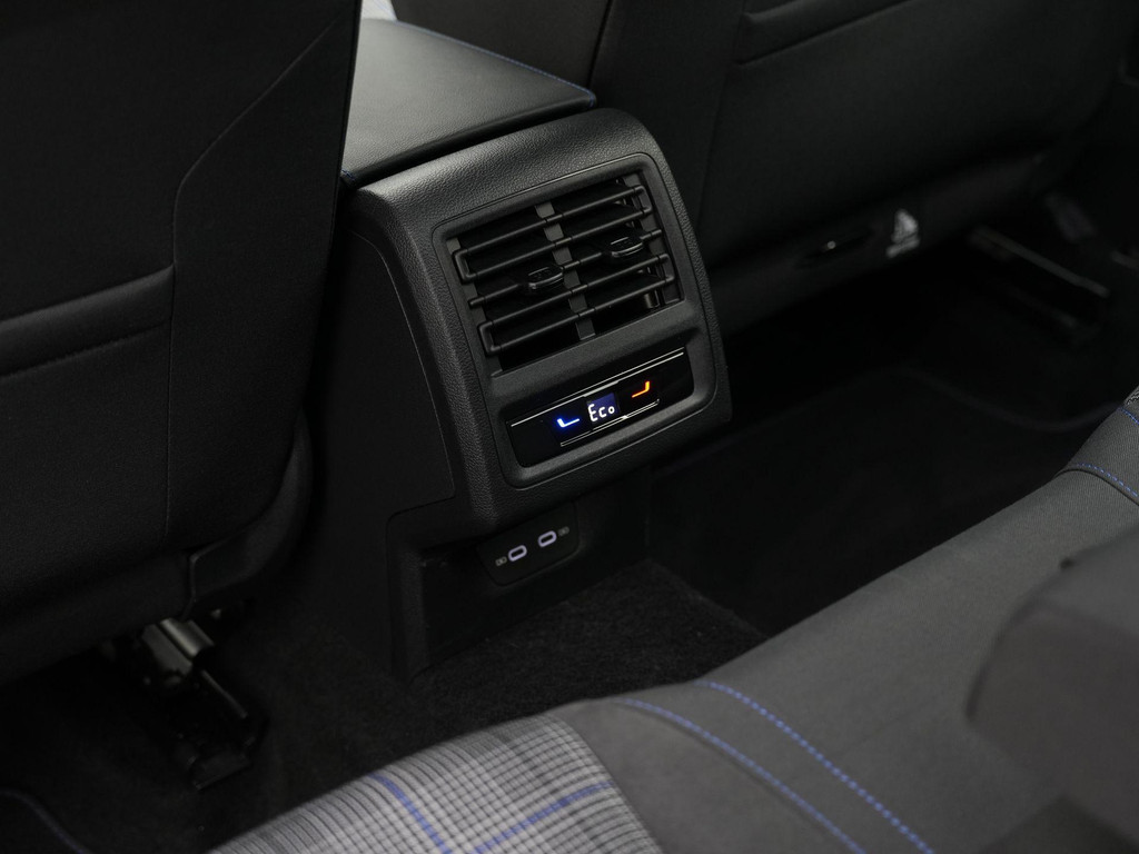 Volkswagen Golf GTE (KRP61N) met abonnement