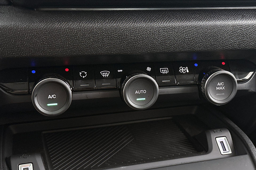 Citroën Ë-C4 (X677TZ) met abonnement