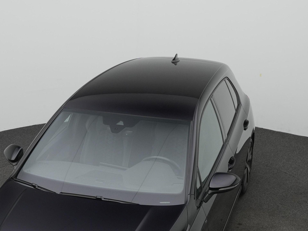 Volkswagen Golf (KRK95K) met abonnement