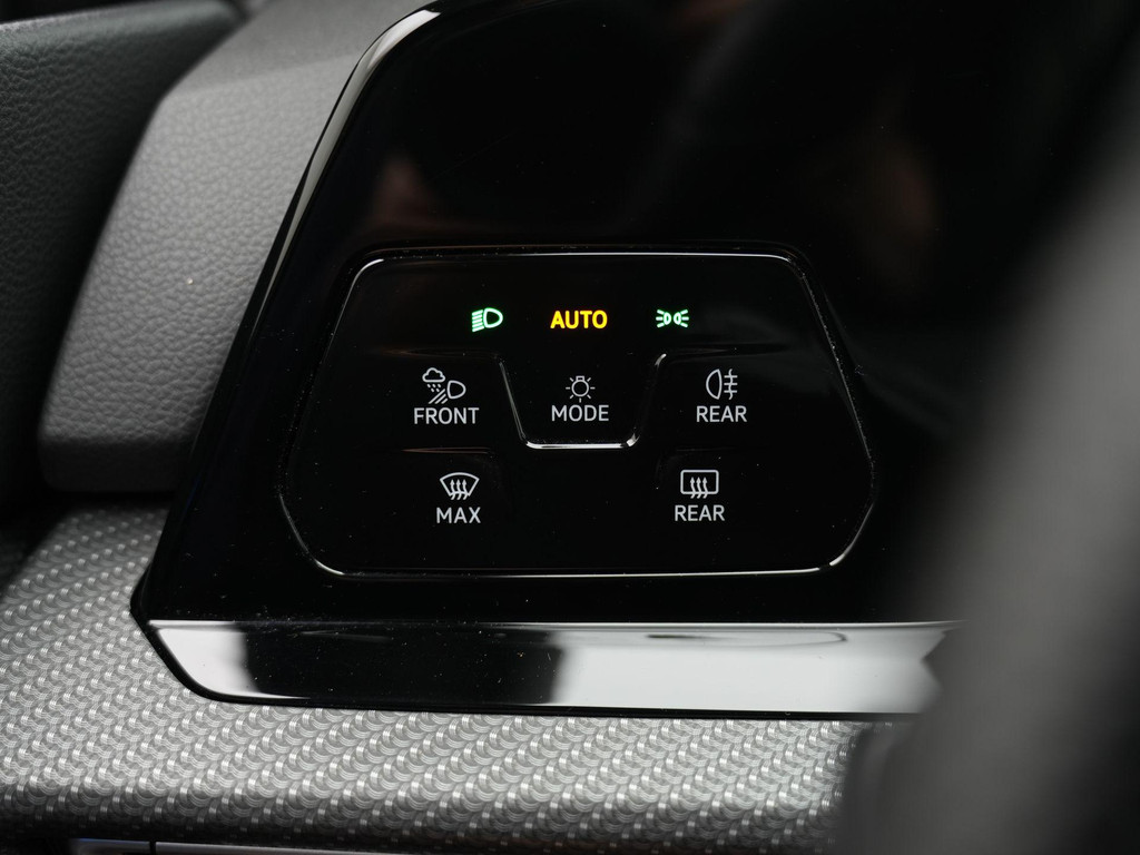 Volkswagen Golf (KRK95K) met abonnement
