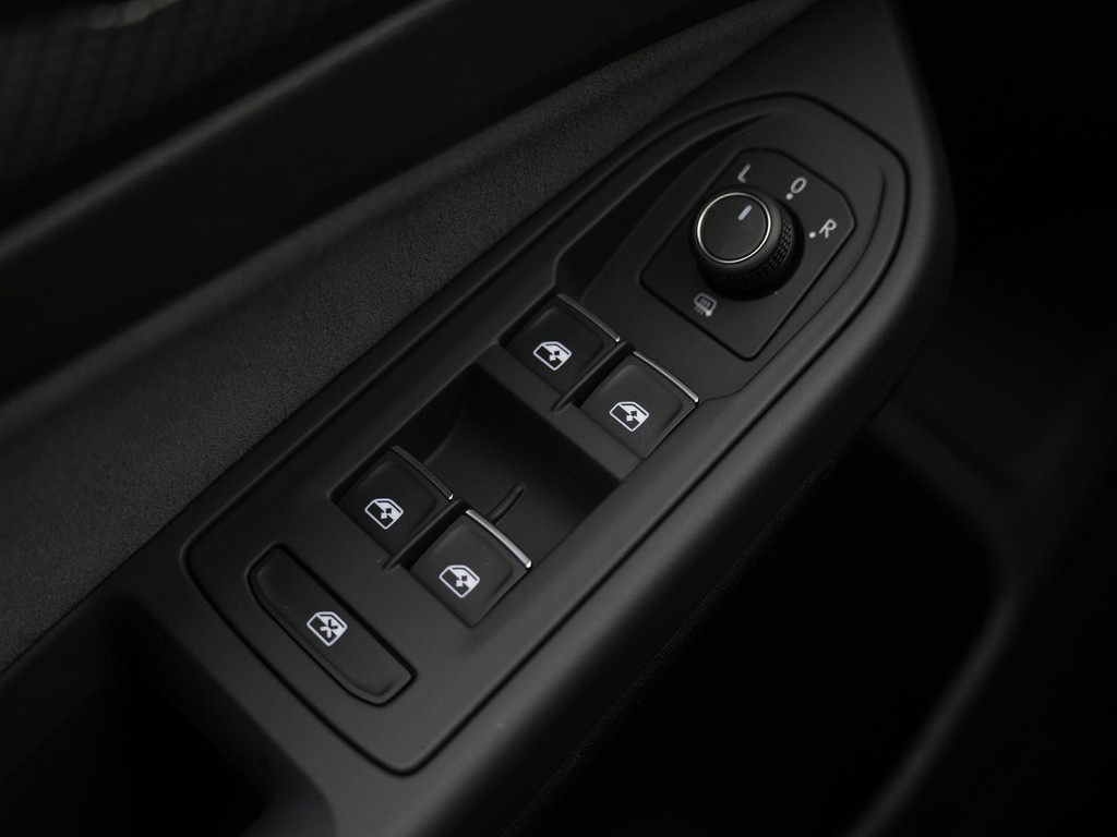 Volkswagen Golf (KRK95K) met abonnement