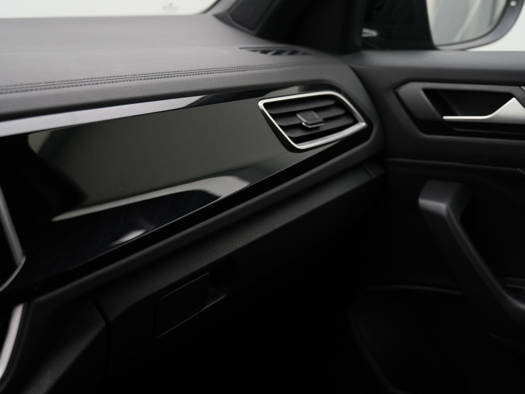 Volkswagen T-Roc (KRK48G) met abonnement