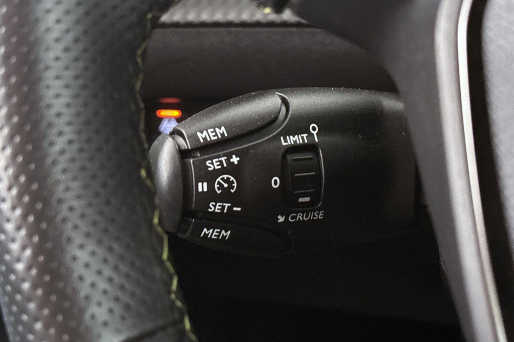 Peugeot 208 (T374JR) met abonnement