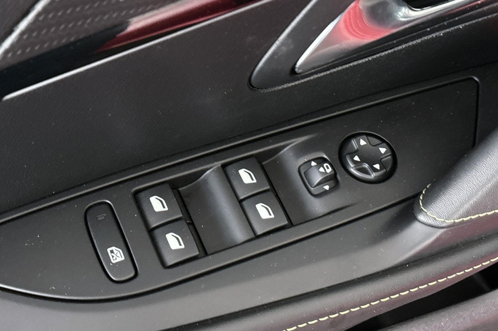 Peugeot 208 (T374JR) met abonnement