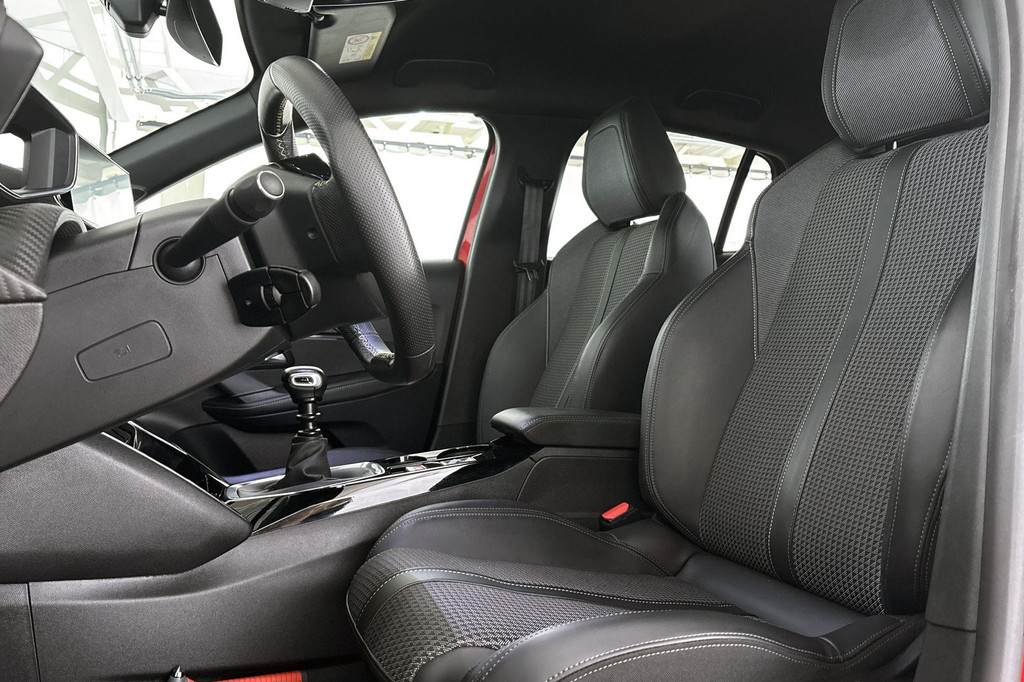 Peugeot 208 (T374JR) met abonnement