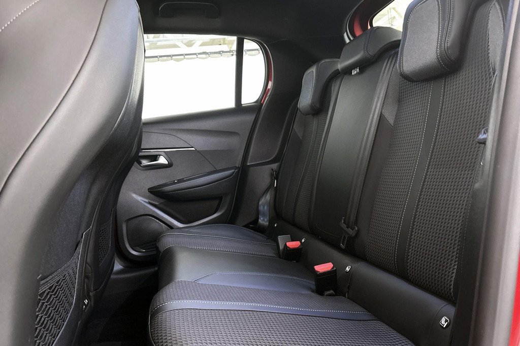 Peugeot 208 (T374JR) met abonnement