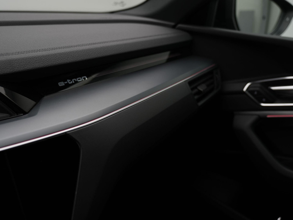 Audi e-tron (P331SJ) met abonnement