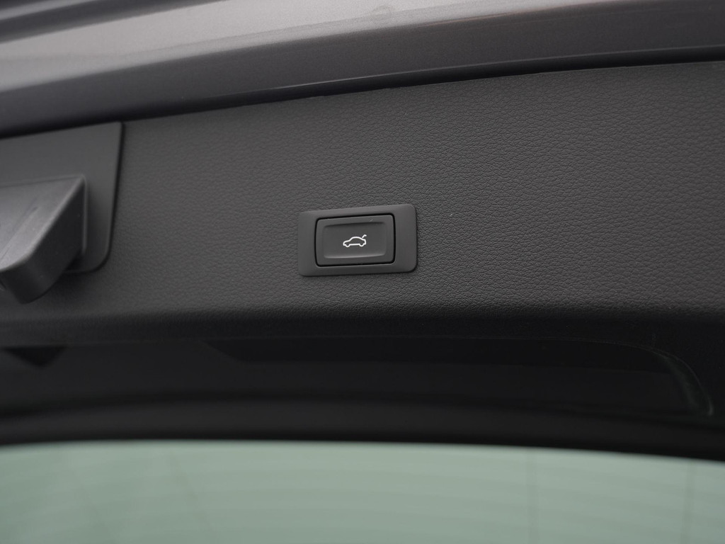 Audi e-tron (P331SJ) met abonnement